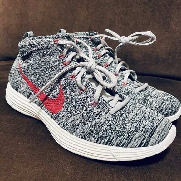 Nike Nike Lunar Flyknit Chukka 554969-001 Wolf Grey Red Size 9.5 US 43 EUR 8.5 - Picture 1 of 13